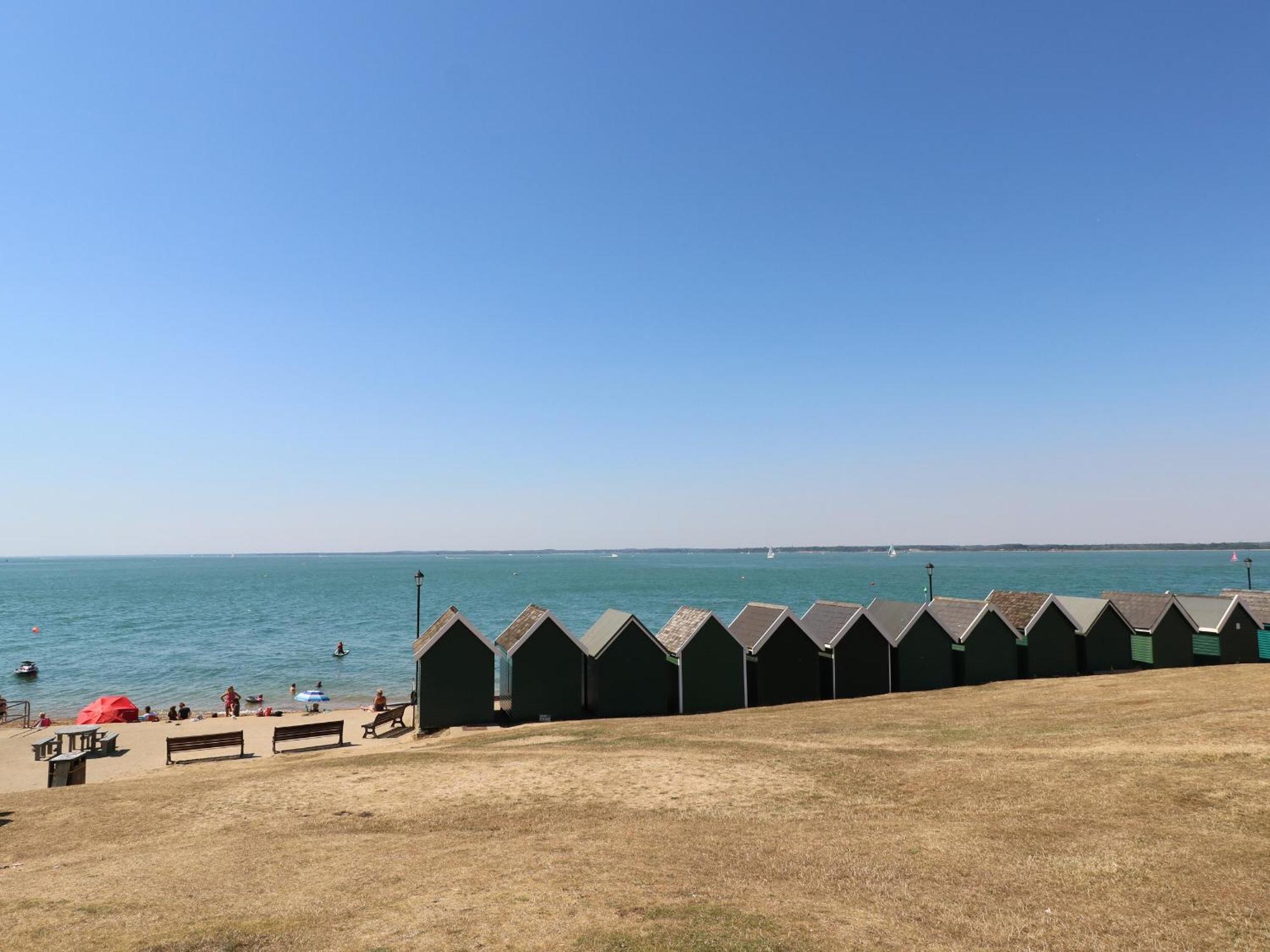 High Tide Villa Cowes  Exterior photo