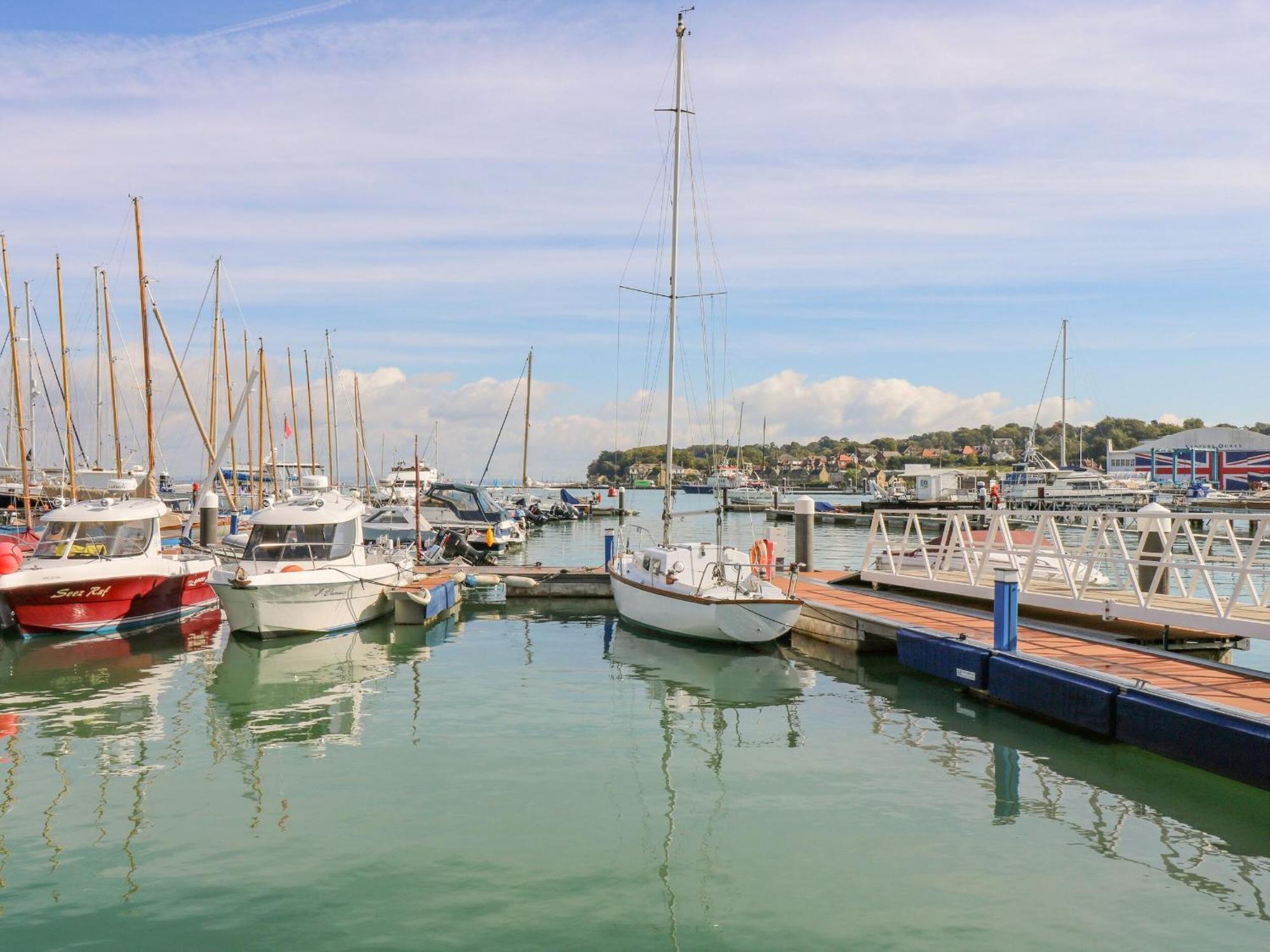 High Tide Villa Cowes  Exterior photo